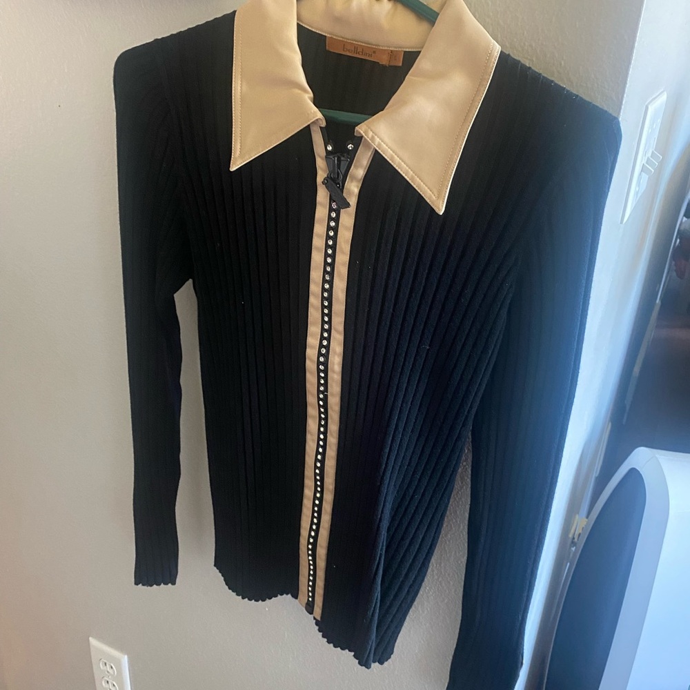 Black knit top with full zip front